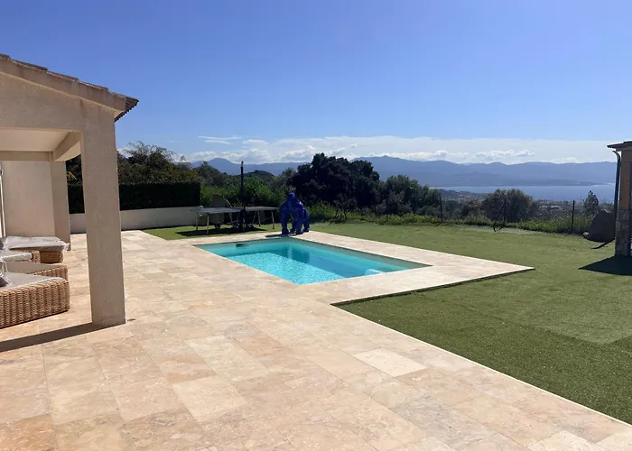 فيلة Moderne Piscine Vue *